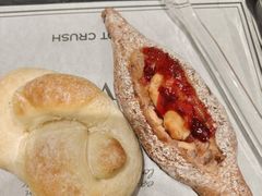 -HOT CRUSH趁热集合·现烤面包(上海环球港店)