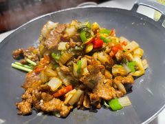 抱腌菜牛肉-东门头·江鲜小馆(新天地店)