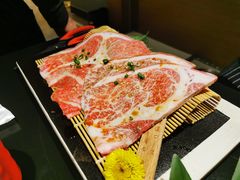 -山川小町·极番烧肉(新地假日广场店)