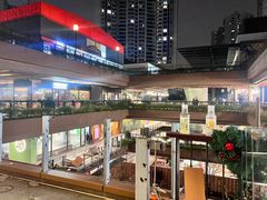 -瑞虹新天地月亮湾