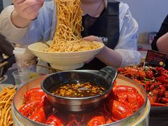 -巴厘龙虾·榜首油焖大虾(音乐学院·沿江酒馆店)