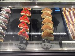 -Dough&Joe团憩(瑞虹天地月亮湾店)