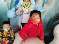 -长沙湘江冰雪世界