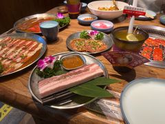 -明洞阿姨·韩式酱蟹烤肉·创意料理(三元桥店)