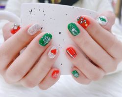 -七彩虹美甲美睫 半永久