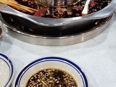 -正贰捌经重庆老火锅(建设路店)
