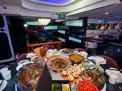 -巴特餐饮6加1音乐餐吧·新疆菜