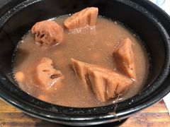 -五稻厨房粤西菜(新闻店)