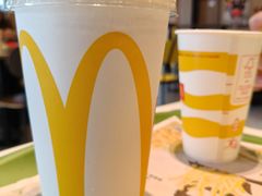 -麦当劳(凯旋路新淮海坊店)