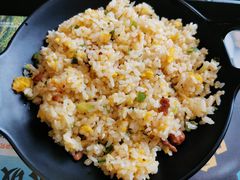 -老娘舅餐厅(黄龙体育中心店)