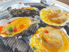 -围炉肉舍•炭烤活鳗•丹东海鲜烤肉(步行街店)