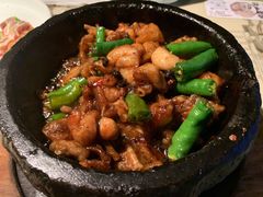 石锅杭椒牛蛙-桂满陇天书(南京德基旗舰店)