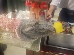 -荣誉国际酒店-云顶旋转餐厅