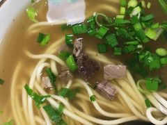 牛肉拉面加牛肉-伊祥·敦煌楼
