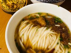 -矮子粉店1985·长沙米粉(湘春路店)