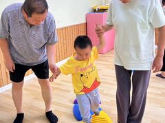 -鲱鱼宝宝社交能力早教中心(北艾中心店)