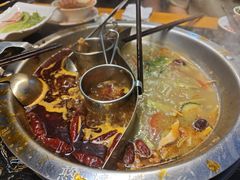 -憨孃孃·重庆老火锅(红山黑金店)