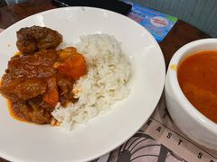 红烩牛肉饭送罗宋汤-东海咖啡馆