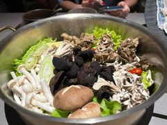 -罗勒家·养生火锅· Bistro(大望路店)