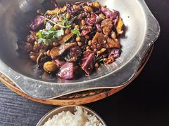 -愉肴麻辣香锅(中北镇店)