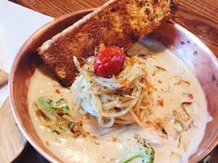 -I HOLIC艾豪丽披萨(KKone店)