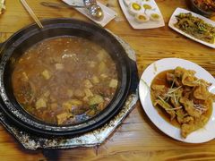 -山妹子铁锅炖