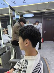 -藤野造型烫发染发