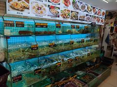 -覃记海鲜美食餐厅