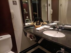 -北京保利大厦酒店(东四十条地铁站店)