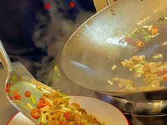 -洪霞餐馆·川菜·鲜货现炒(两江春城店)