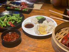 全家福手工水饺-黄鱼炙夜·烧烤·小龙虾(世茂缤谷店)
