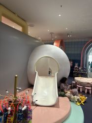 -奈尔宝·儿童乐园·亲子餐厅(华采天地店)