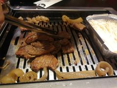 -臻牛烤肉