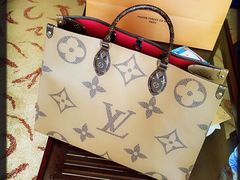 -LV路易威登(时代广场店)