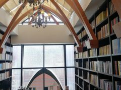 -钟书阁(松江泰晤士小镇店)