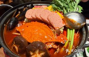 Seafood Military Hot Pot