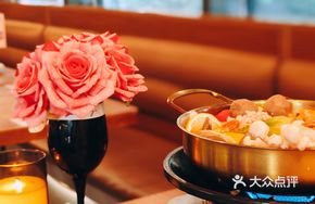 Bangkok Trendy Tom Yum Seafood MaMa Pot