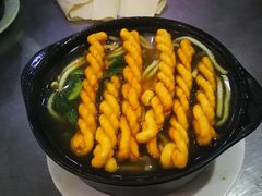 砂锅土豆粉+麻花-清真·穆萨砂锅(大皮院店)