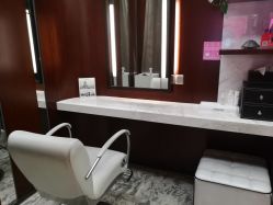 -AKOZO Beauty Salon