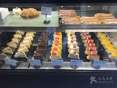 -Dough&Joe团憩(瑞虹天地月亮湾店)