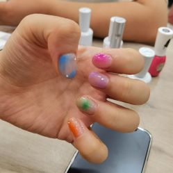 -进巍美甲美睫店