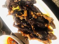 现捞鸡爪-老湖南民间菜·牛肉十八炒(花都店)