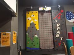 -嗨马乐动室内潮玩运动·团建·轰趴·桌游(南丰汇店)