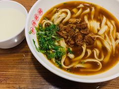 红烧牛肉面-晋宝章大同刀削面(月坛店)