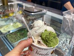 -VENCHI 闻绮(上海佛罗伦萨小镇店)