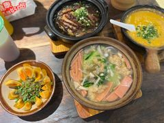 -有红鸡毛店·砂锅菜(抚琴夜市店)