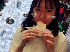 -詹爷爷乌节路街头冰淇淋