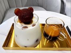 -Fridi Patisserie Cafe