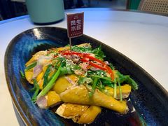 招牌葱油淋鸡-玲珑·新粤菜(安华汇店)