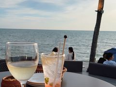 -Sunset Bar(丹绒亚路香格里拉店)